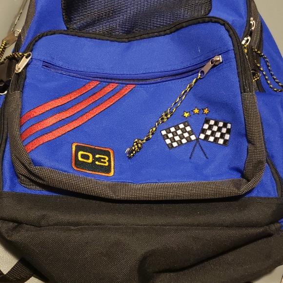 Backpack - Picture 3 of 6